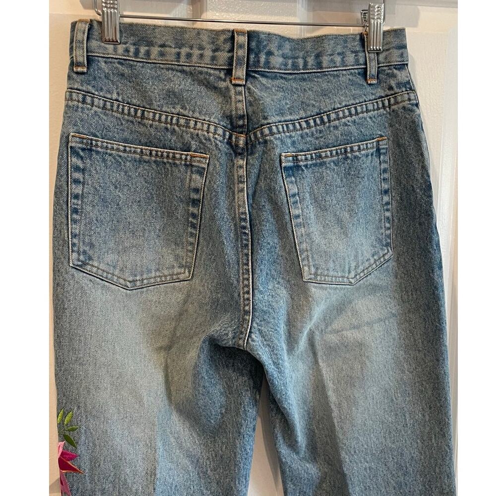 Sloane St. Embroidered Floral Jeans Light Wash Denim Straight Leg Retro Y2K Boho - Picture 7 of 9